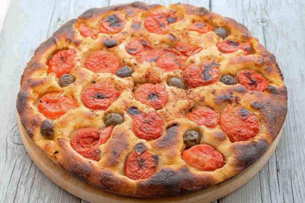 focaccia con pomodorini