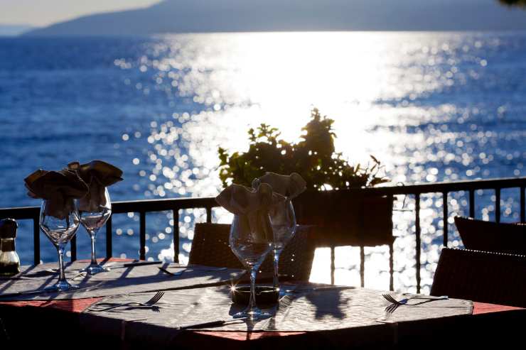tavolo vista mare