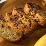 Fette di plumcake con gocce di cioccolato