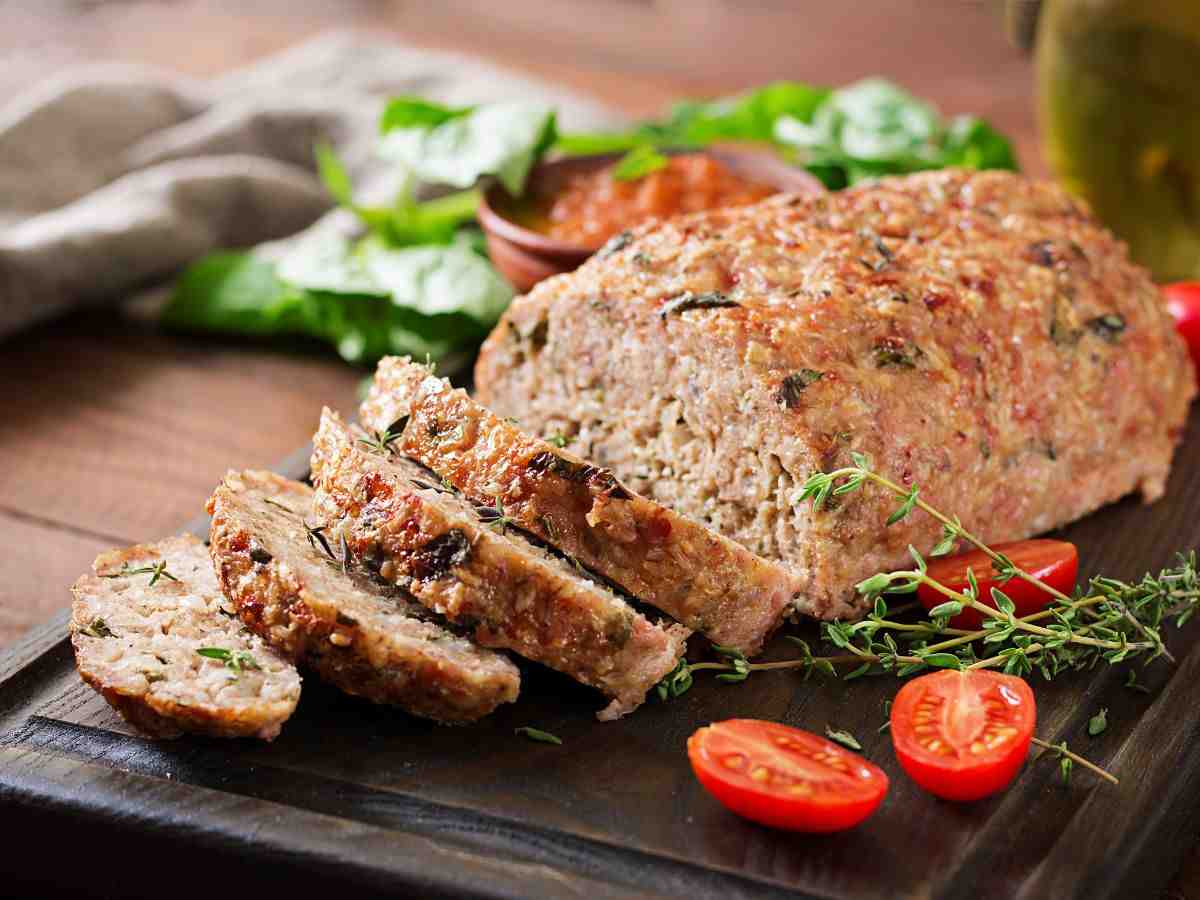 polpettone con pomodori