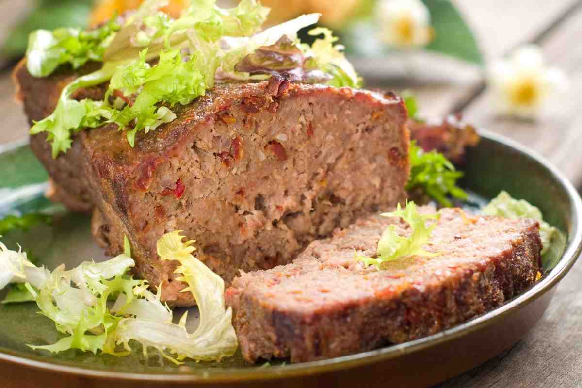 polpettone con insalata