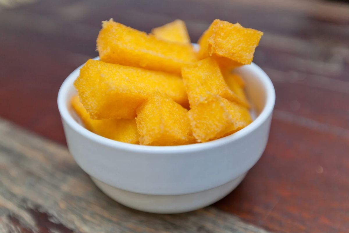 Ciotola con polenta fritta