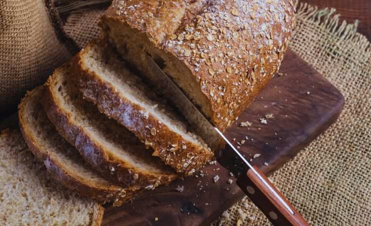 pane tagliato a fette